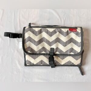 Skip Hop Pronto Signature Changing Station pad diapers Chevron wristlet